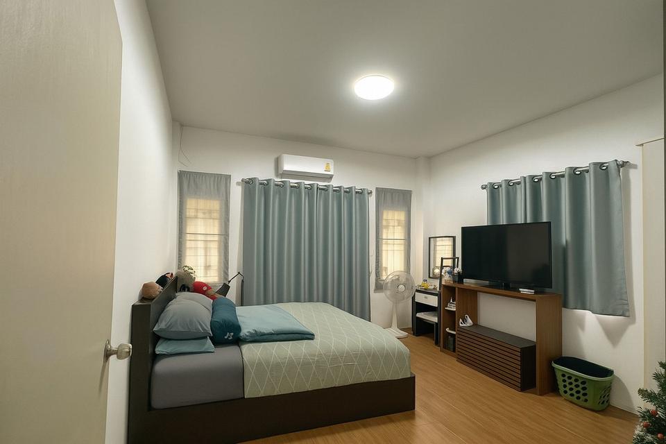 บ้านมือสอง น้ำไม่ท่วม ตั้งแต่ ปี 54 บ้านทาวน์เฮ้าส์ ร่มเกล้า ซอย 6 เนื้อที่ 34 วา บ้านสองชั้น ราคา 2.35 ต่ำกว่าราคาประเมิน 2.5 5