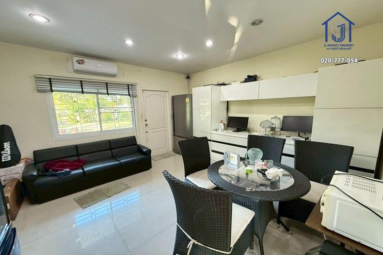 ขายบ้านเดี่ยว 3 ชั้น พร้อมที่ดิน 388 ตารางวา หมู่บ้านประชาชื่น เพลส ถนนประชาชื่น ใกล้รถไฟฟ้าสายสีชมพู 10