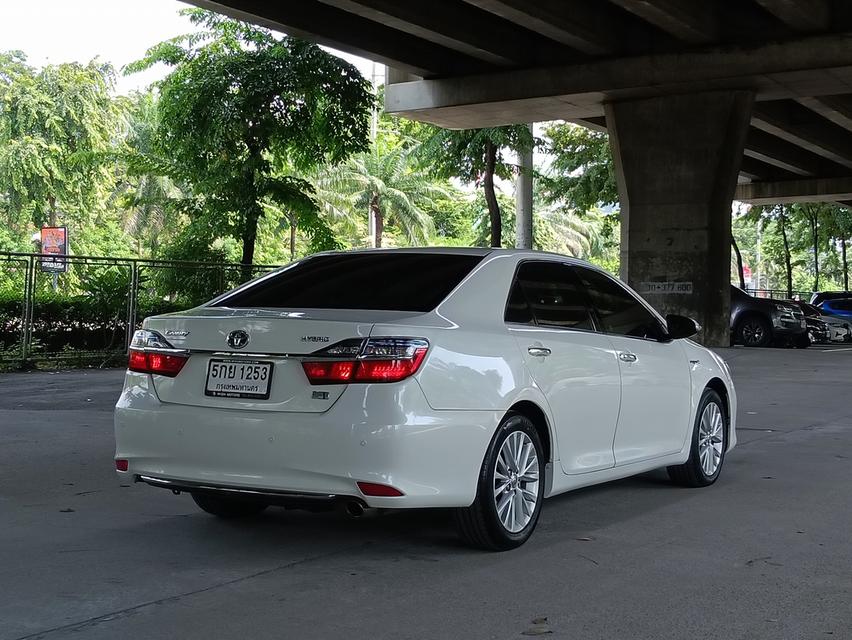 Toyota Camry 2.5HV DVD ปี2016