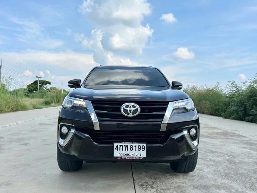 รถ TOYOTA Fortuner 5