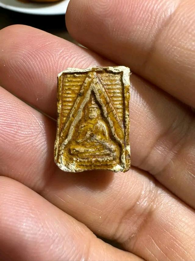 พระผงเก่า