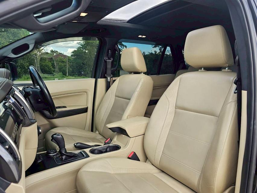 FORD EVEREST Wagon 4dr Titanium+ 7st Auto 6sp 4WD 3.2DCT (Navi)Y17สีดำ 16