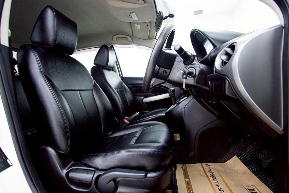 MAZDA  2 1.5 Groove Sports 2012  7