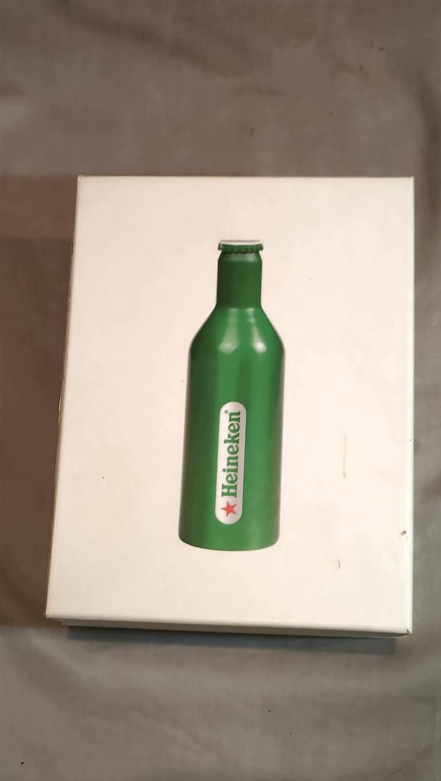 ขายของพรีเมี่ยมเบียร์ heineken ครบกล่องยังไม่เปิดขวด 1