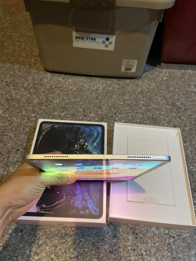 ขายiPadPro11นิ้วสีหายากSilver256กิ๊กสูนTrueยกกล่องอีมี่ตรงไร้รอยตกใช้งานดีทุกๆฟังชั่นถูกๆ 3