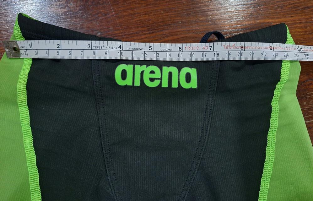 กางเกงว่ายน้ำ arena มือสองรุ่นผ้ากระดาษ ไซส์ R140 ใช้สำหรับการแข่งขัน มีสัญลักษณ์ Fina ผลิตญี่ปุ่น สภาพดี ใช้น้อย