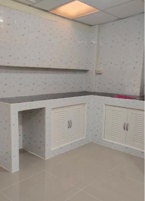 ขายทาวน์เฮ้าส์ 2 ชั้น รีโนเวทใหม่ทั้งหลัง หมู่บ้านฉัตรแก้ว ถนนแฮปปี้แลนด์ ใกล้เดอะมอลล์บางกะปิ โลตัสบางกะปิ ตลาดบางกะปิ 7