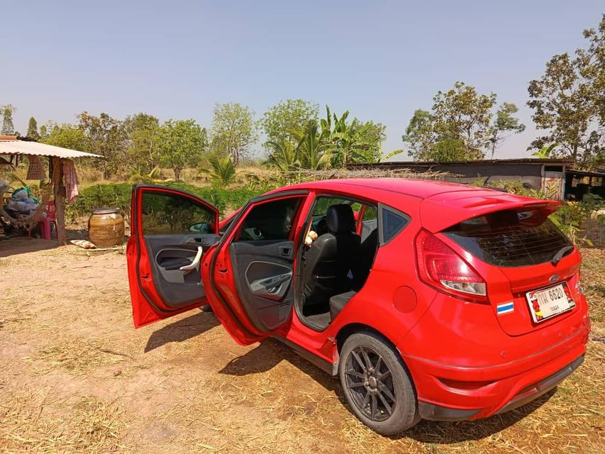 ฟอร์ดเฟียสต้า ตัวท็อปS Hatcback 5 Door จดปี13 ออโต้ เล่มพร้อมโอน ภาษี69 เครื่องดี แอร์เย็น ขับทางไกลสบายๆ รถเจ้าของขายเอง ยังใช้งานอยู่ รถอยู่เทพสถิต_ รูปที่ 5