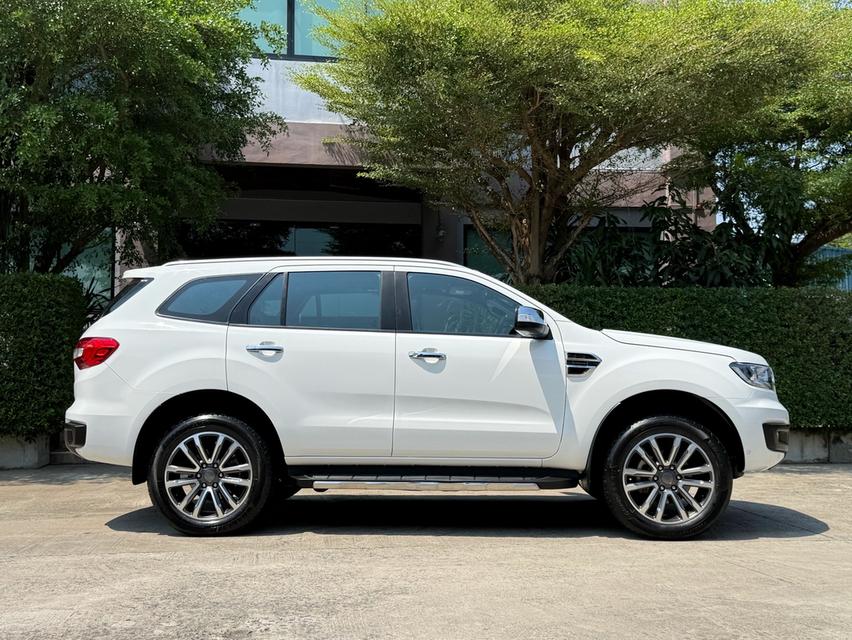 2021 FORD EVEREST 2.0 TITANIUM PLUS รถมือเดียวออกป้ายแดง รถวิ่งน้อยเพียง 8X,XXX กม เข้าศูนย์ทุกระยะ รถไม่เคยมีอุบัติเหตุครับ รูปที่ 2