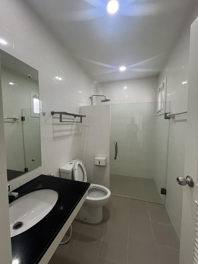 ขายบ้าน 2 ชั้น ใกล้สนามบินเชียงใหม่  บ้านในโครงการ ต.แม่เหียะ อ.เมืองเชียงใหม่  ขาย 4 ล้านบาท (โอน50/50)  11