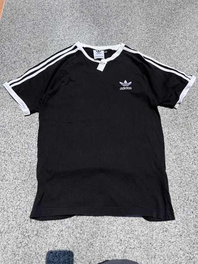 Adidas 3 Strips แขนสามแถบ