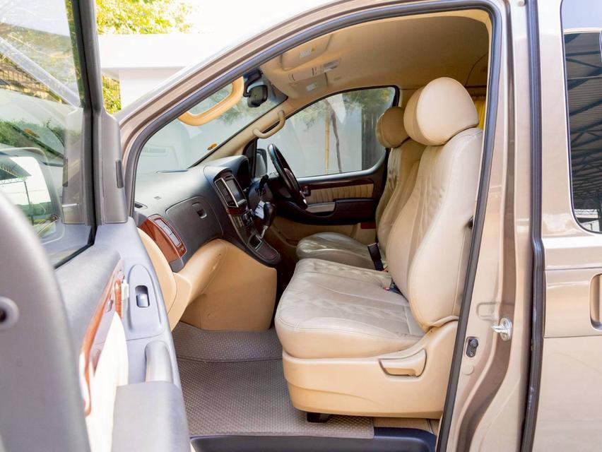 Hyundai H1 Grand Starex VIP ปี 2016 ประกันเครื่องเกียร์3ปี 30,000 km. 14