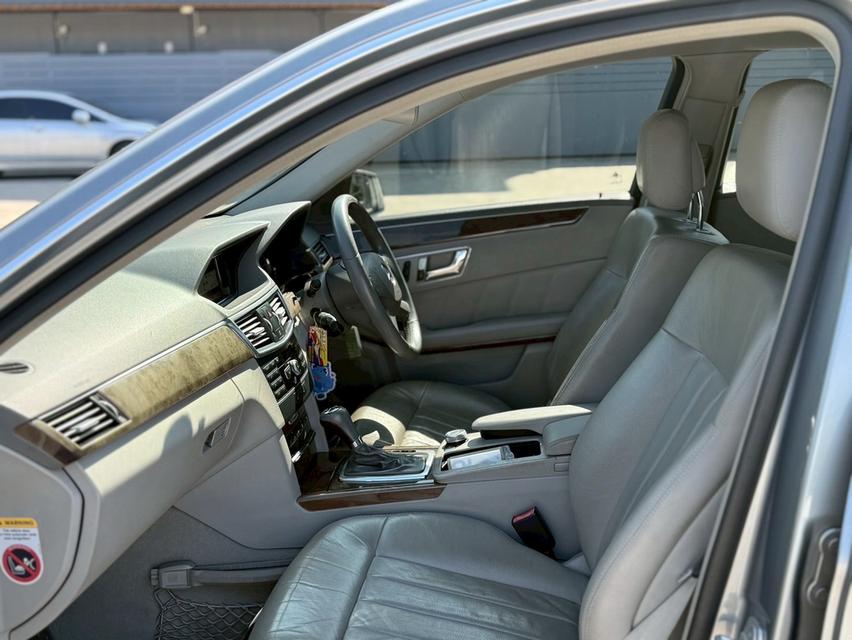 Mercedes-Benz E250 CDI 2.1 W212ปี 2010 รูปที่ 13