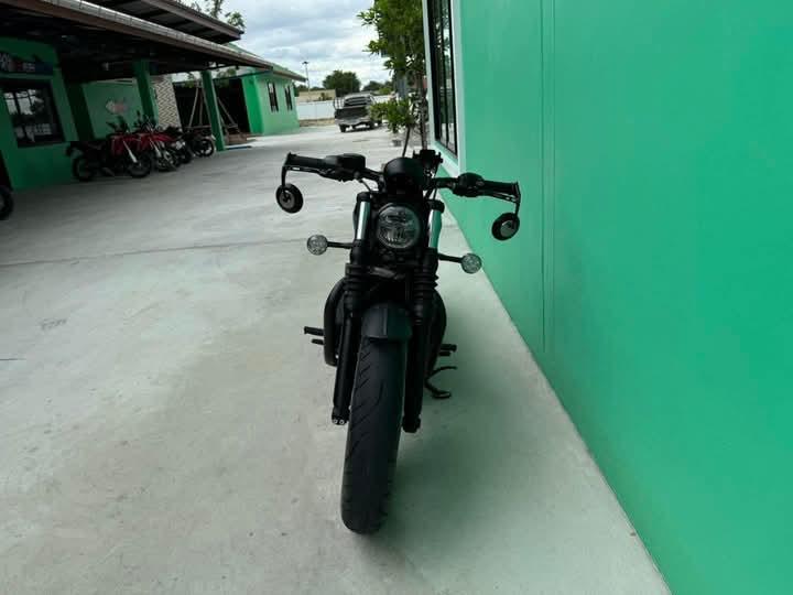 Triumph Bonneville Bobber 2019 11