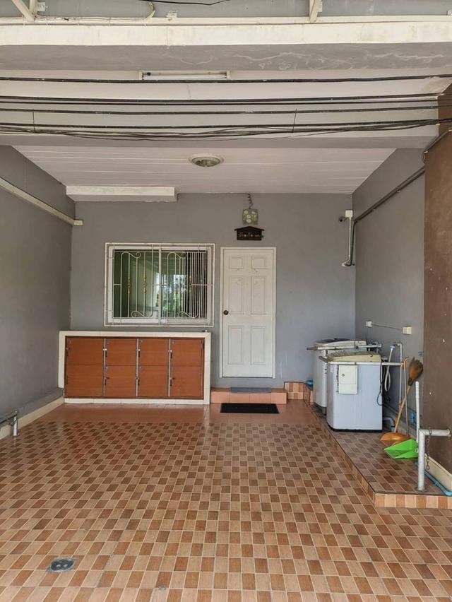 หอพักทาวน์โฮม 8 ห้อง 3