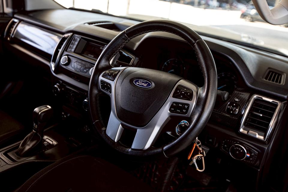 Ford Ranger 2.2 XLT Hi-Lander Double Cab ปี 2019 สีขาว  15