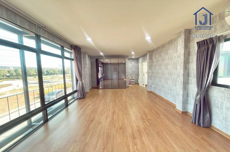 ขายบ้านเดี่ยว 2 ชั้น หมู่บ้านดิ เอ็มเบรส จตุโชติ รามอินทรา ถนนไทยรามัญ ใกล้ทางด่วน,รถไฟฟ้า 13