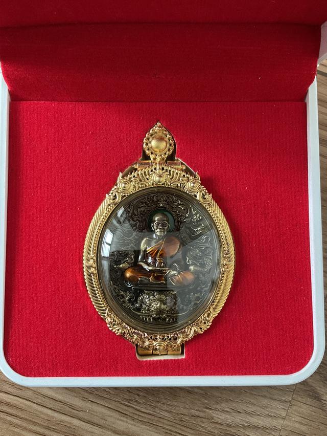 เหรียญรุ่น "มหาอุตม์ 100 ปี"พ.ศ. 2564 หลวงพ่อพัฒน์ ปุญญกาโม รูปย่อยที่ 4