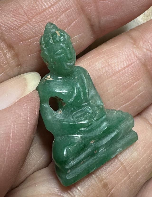 พระพุทธรูปหยกแกะ(แกะมือ) หลวงพ่อวิริยังค์ วัดวชิรธรรมสาธิต รูปที่ 3