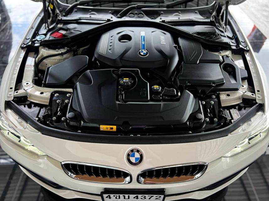 ปี 2018 BMW SERIES 3, 330e Sport LinePlug-in Hybrid รถวิ่งน้อย75,275km. มีประวัติเข้าเช็คระยะศูนย์ (LCI) 17