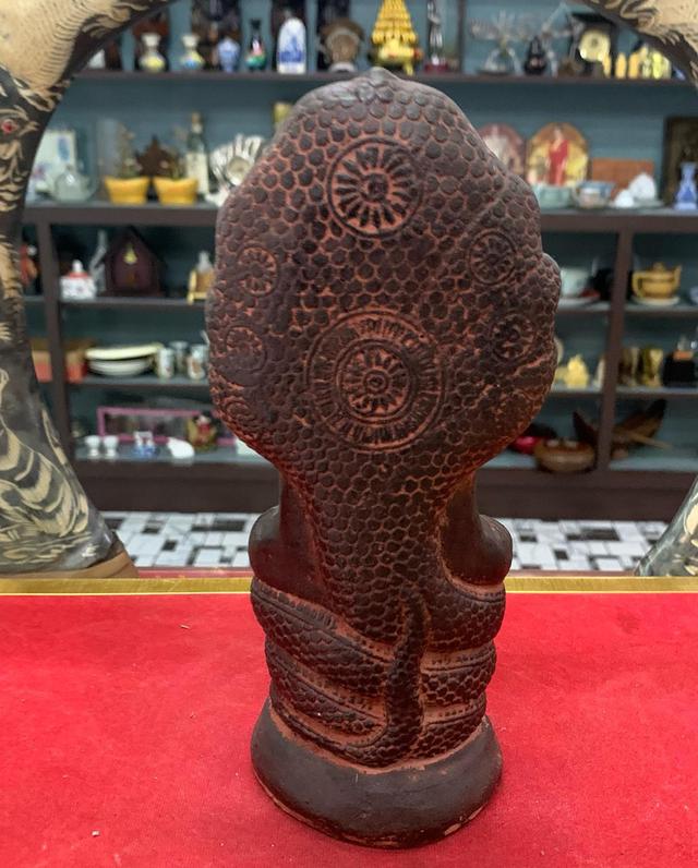 พระนาคปรก เนื้อศิลาแลง 3