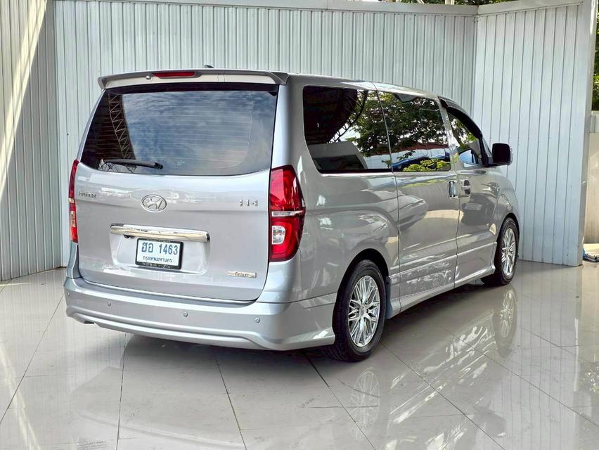 Hyundai H1 2.5Deluxe ปี16 8