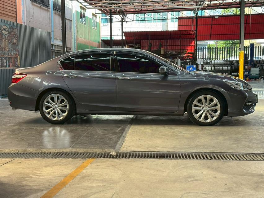 HONDA ACCORD 2.4 EL ปี2017 4
