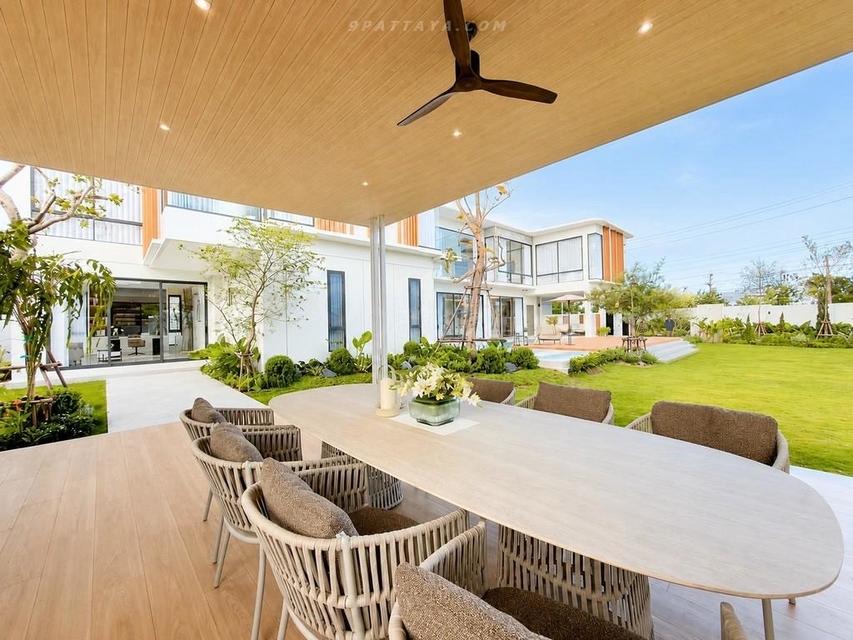 For Sale — Ultra Luxury Pool Villa near Mabprachan Lake, Pattaya• Land size: 408 sq.wah• Usable area: over 1,200 sq.m.• 5 luxury bedrooms• 10 bathroom รูปย่อยที่ 5