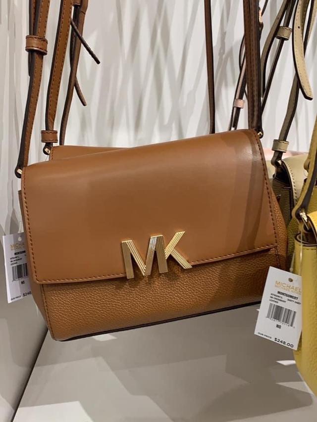 กระเป๋าทรง Crossbody (MK)