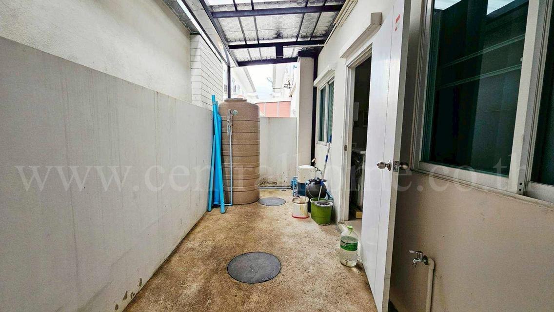 ทาวน์โฮม เจ ทาวน์ เอ็กคลูซีฟ รังสิต - คลอง 1 บ้านสวย พร้อมอยู่ 8