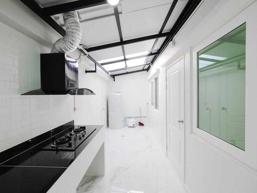 ขายทาวน์เฮ้าส์ 2 ชั้น ม.โกลเด้นทาวน์ โครงการ2 พระราม2-พันท้ายนรสิงห์ ขนาด 19.2 ตร.ว. 4 ห้องนอน 2 ห้องน้ำ ขาย 1.99ล้าน 10