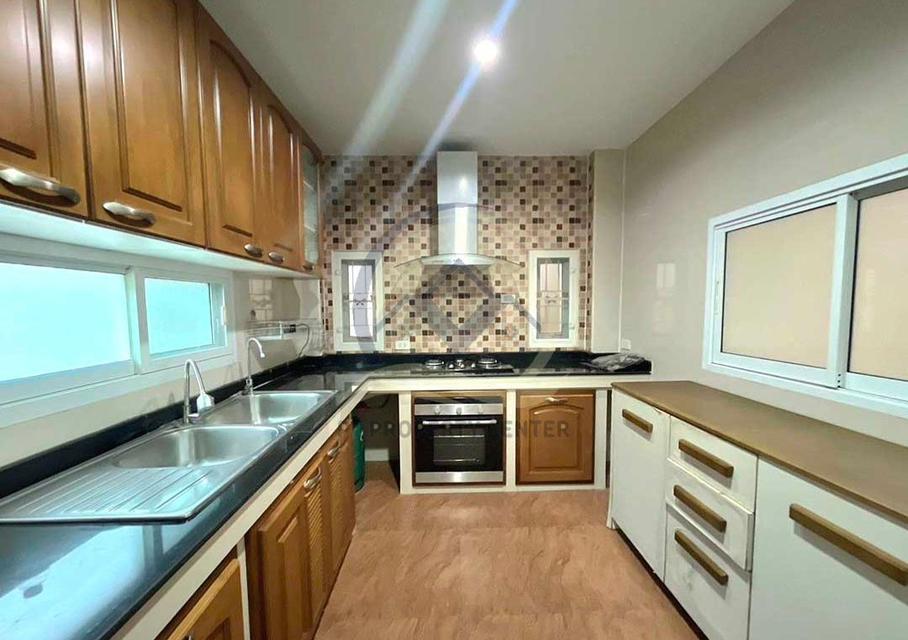 บ้านเดี่ยว 2 ชั้น โครงการสุขสันต์ 6 ซอยกาญจนาภิเษก 5 ถนนกาญจนาภิเษก เฟอร์นิเจอร์ Buit-in ทั้งหลังปรับปรุงใหม่ และ ต่อเติม ในราคาพิเศษสุดๆ 15