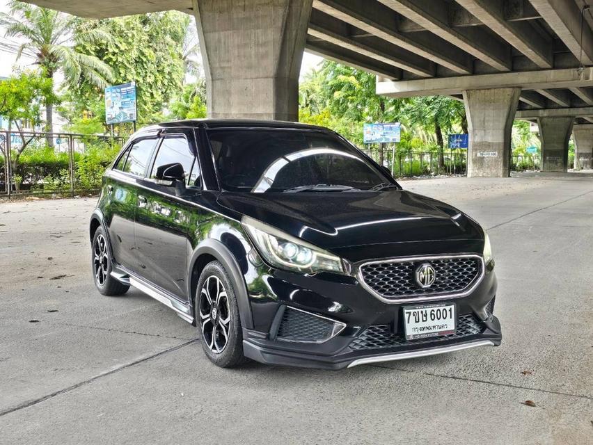 (แจ้งรหัสรถ WMT6001) MG3 1.5 V Sunroof ปี 2019