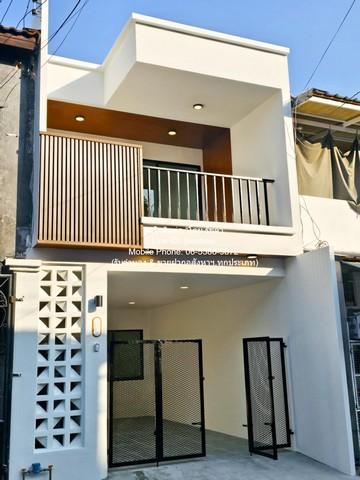Townhouse ขายทาวน์เฮ้าส์ 2 ชั้น (รีโนเวทแล้ว) ใกล้สนามบินดอนเมือง 18 ตร.ว. 3 น 2 น้ำ ราคา 2.45 ล้านบาท ขนาด 18 ตร.ว. 3 B 1