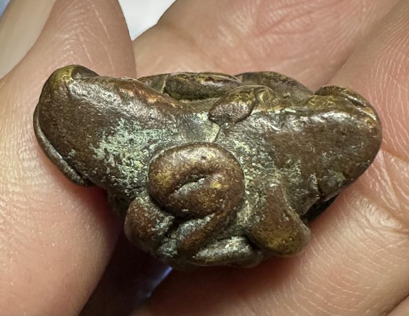 พระปิดตาเนื้อทองผสม ยันต์ยุ่ง เก่าเข้มขลัง ไม่ทราบที่ 6