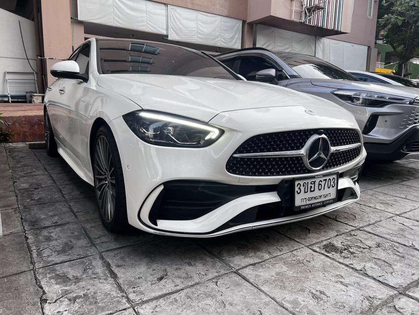 รหัสรถ KPV6703 2023 Benz C220d AMG หลังคาแก้ว