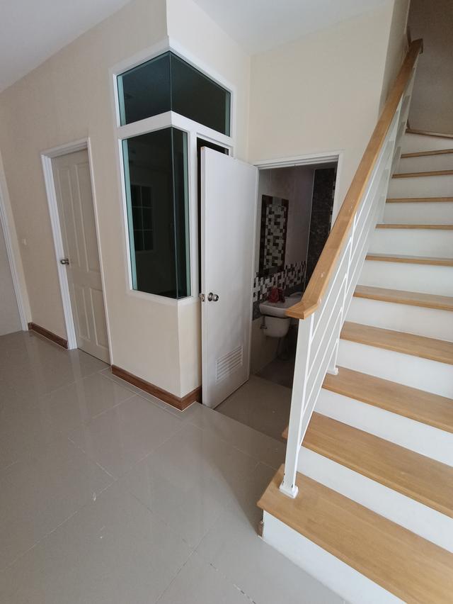 ขายบ้านทาวน์เฮ้าส์ โกลเด้นทาวน์พุทธมณฑลสาย 3 3