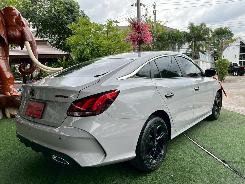 รุ่นพิเศษ! MG5 1.5 10th Anniversary ปี 2024  11