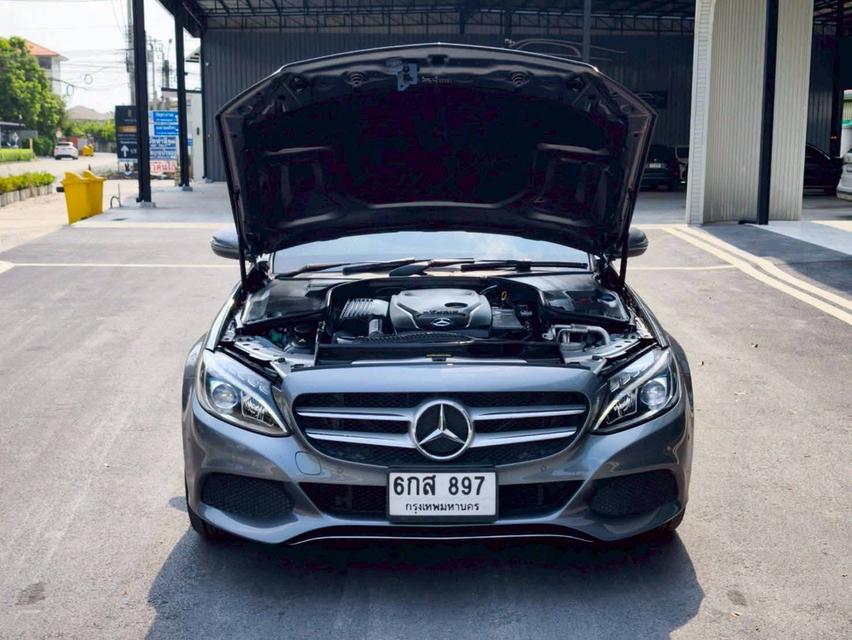 รหัสรถ KPV897 2017 BENZ C350e Avantgarde สีเทา 4