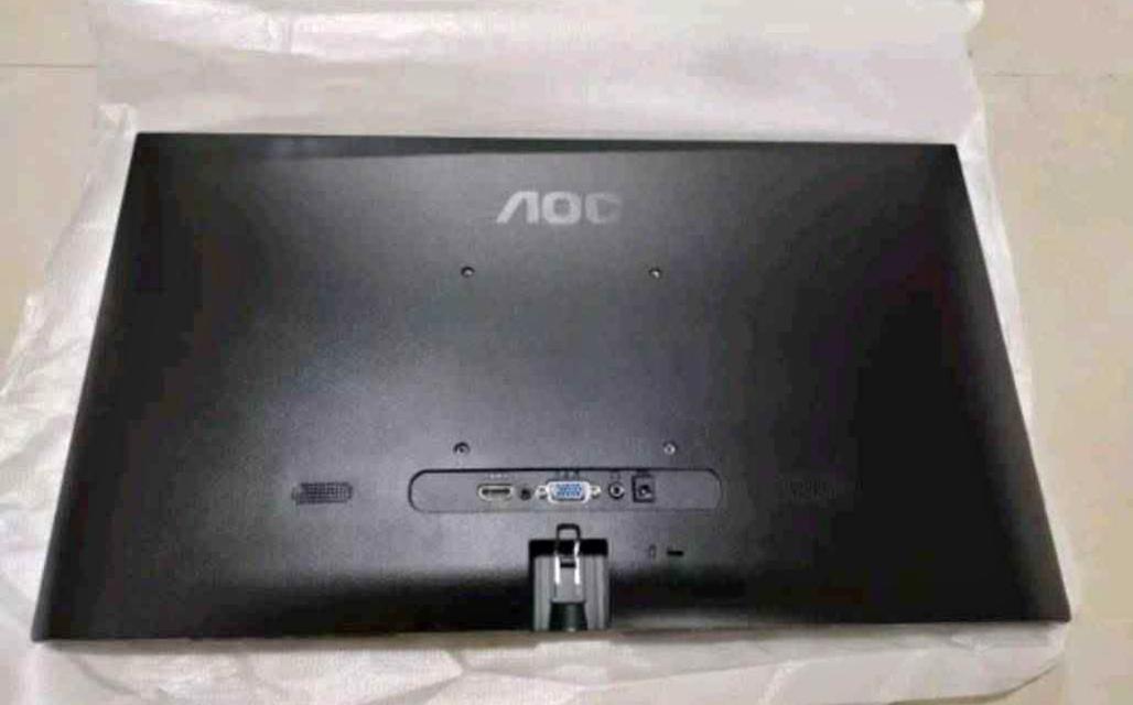 หน้าจอคอม Aoc 21.5 นิ้ว 4