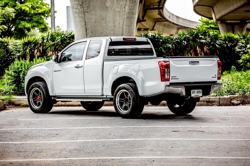 ISUZU D-MAX Hi-lander Cab 1.9 Ddi L ปี 2016 สีขาว ตัวท๊อป สูง 8