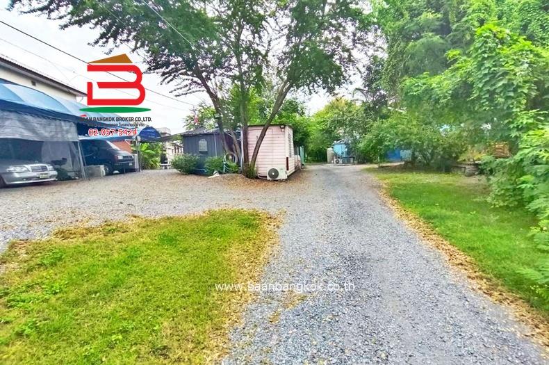 ที่ดินเปล่า ซอยบ้านพักคนชรา (ซอยร่วมสุข 4/19) เนื้อที่ 1-1-82 ไร่ ถนนติวานนท์ ตำบลบ้านใหม่ อำเภอเมืองปทุมธานี จังหวัดปทุมธานี 8