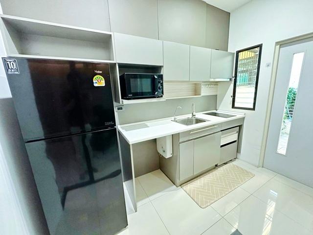 ถูกสุด ลด36% ให้เช่าทาวน์โฮมสุดหรู 3 ชั้น 26 ตร.ว.เดอะวอล์ค เลียบด่วนเอกมัย เกษตร-นวมินทร์ 800 ม. 310 ตร.ม. จัดเต็มเฟอร์ 3