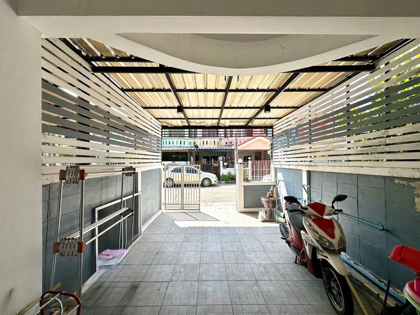 ทาวน์เฮ้าส์ 2 ชั้น 17 ตร.ว. สภาพดีพร้อมเข้าอยู่ หมู่บ้านเทพมงคล ปทุมธานี ใกล้เมืองทองธานี ซอยเทคโนแหลมทอง ถนนกรุงเทพ-ปทุมธานี เมืองปทุมธานี 15