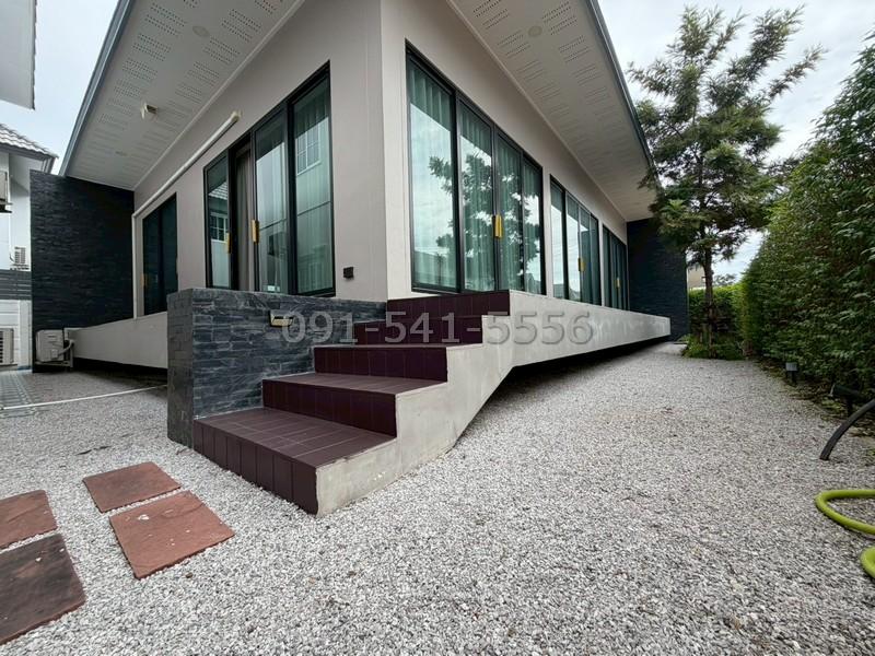 ขายบ้านสวย 2 หลัง อารียา ลิฟวิ่ง สกลนคร ที่ดินรวม 117.5 ตรว เหมาะสำหรับครอบครัวใหญ่ อยู่สบาย บรรยากาศร่มรื่น มีสวนรอบบ้า 2