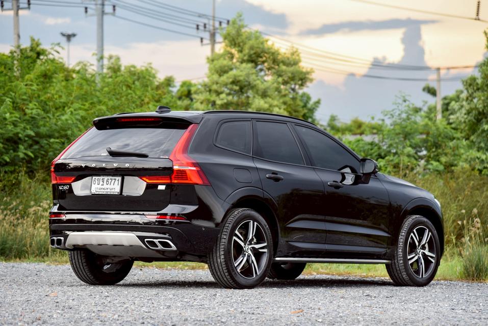 รหัสรถ CBL6771 VOLVO XC60 T8 Recharge AWD R-Design (Plug-in Hybrid) AT 2021