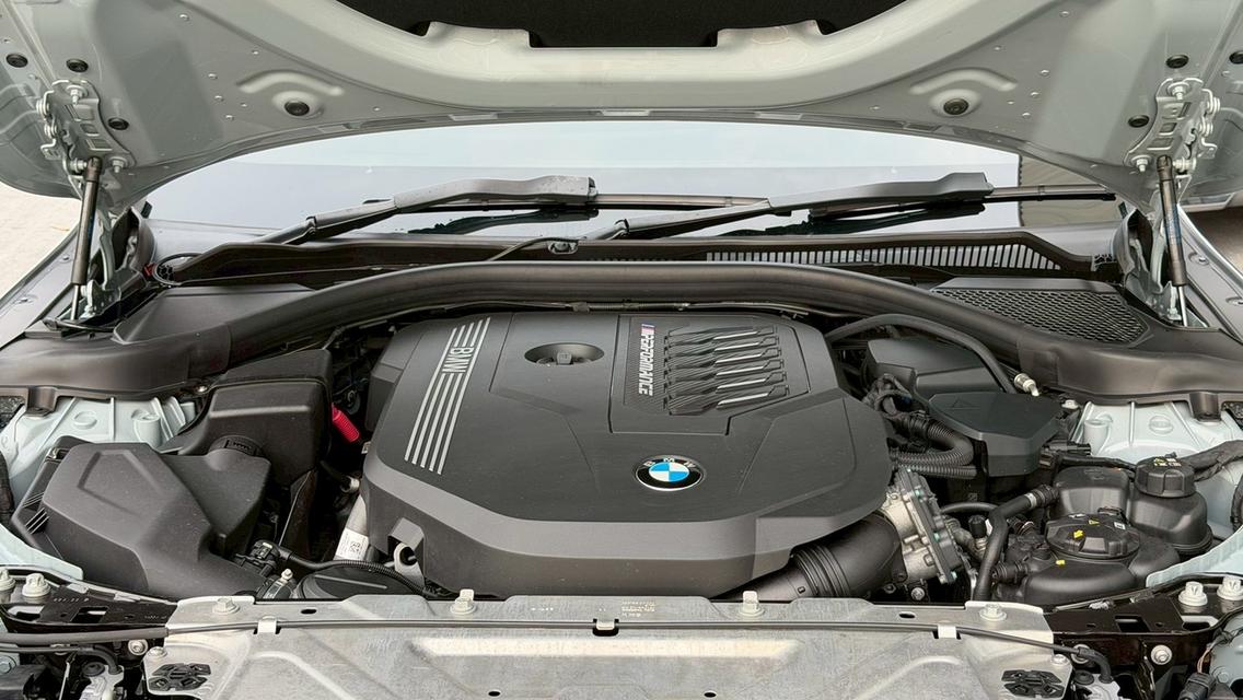 รหัสรถ KPV53 2024 BMW M240i xDrive สี Brooklyn Grey Metallic รูปที่ 4