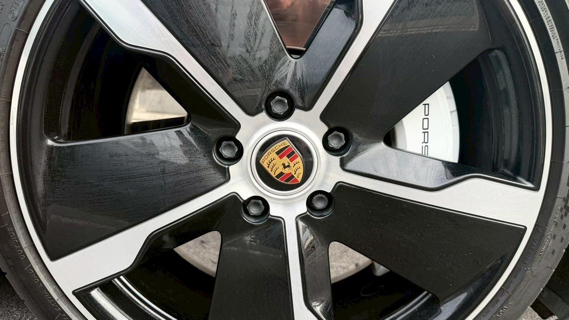 2021 PORSCHE TAYCAN สีดำ Milage 26,XXX KM ออฟชั่นล้นๆ รถศูนย์ AAS วารันตีแบต ถึง ปี29 ใช้ต่อสบายใจสุด HOTPRICE 3.29 MBCall 📞 092-666-2162 Tony รูปที่ 18