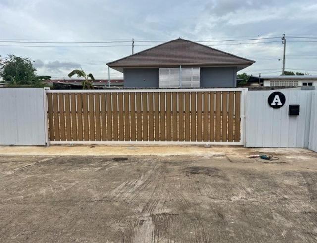 ที่ดินให้เช่ามีนบุรีถมแล้ว MRT ตลาดมีนบุรี 2.7 กม.ล้อมรั้วเรียบร้อย และคู้ขวา กรุงเทพฯ ทำเลดี 2 แปลง 100 ตร.วา.,200 ตร.ว 2