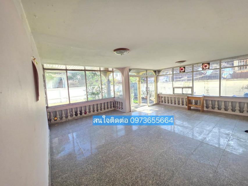 ขายที่ดินพร้อมอาคารหอพัก และบ้านเดี่ยว ถนนดินสอ เสาชิงช้า เขตพระนคร อยู่หลังร้านมนต์นมสด 7